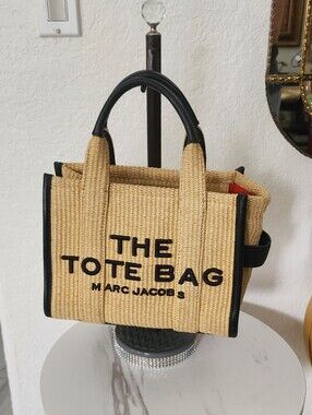 MARC JACOBS | The Tote Bag Raffia Top Handle Bag